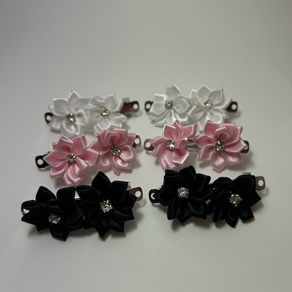 Floral Hair Clips Set in Pink, White, and Black